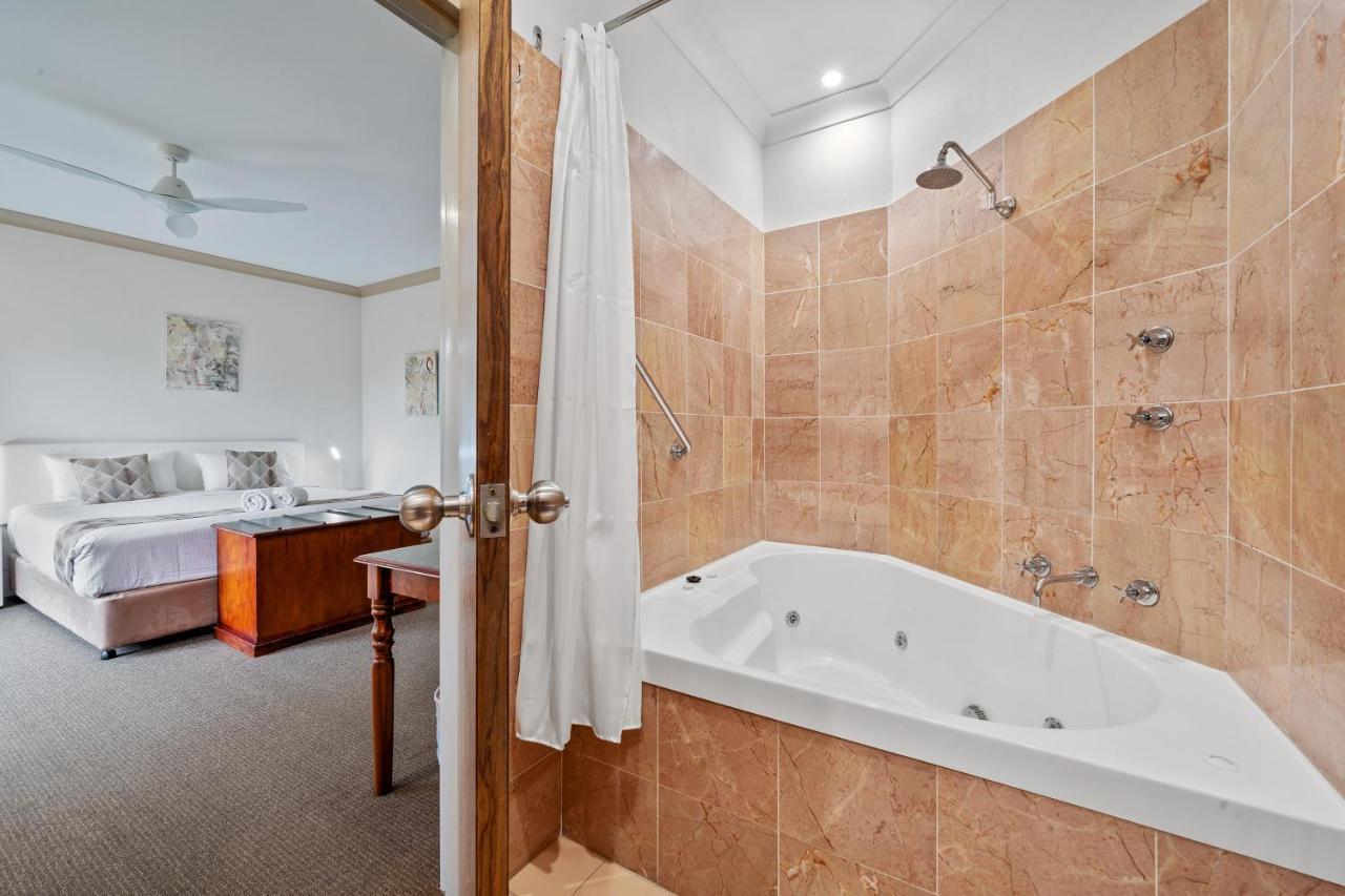 Oasis Inn Ulladulla - Welcoming Guests 18 Years And Older Екстер'єр фото