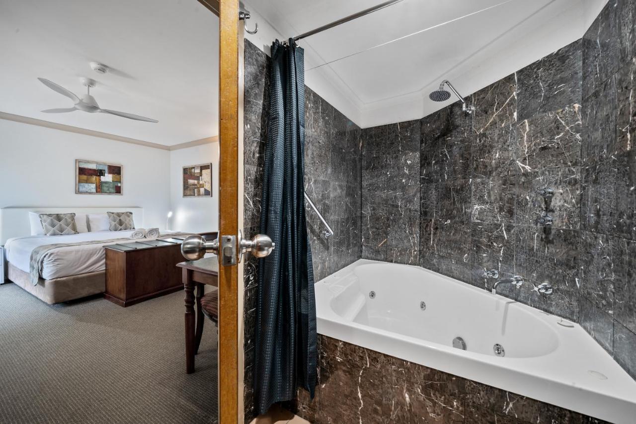 Oasis Inn Ulladulla - Welcoming Guests 18 Years And Older Екстер'єр фото