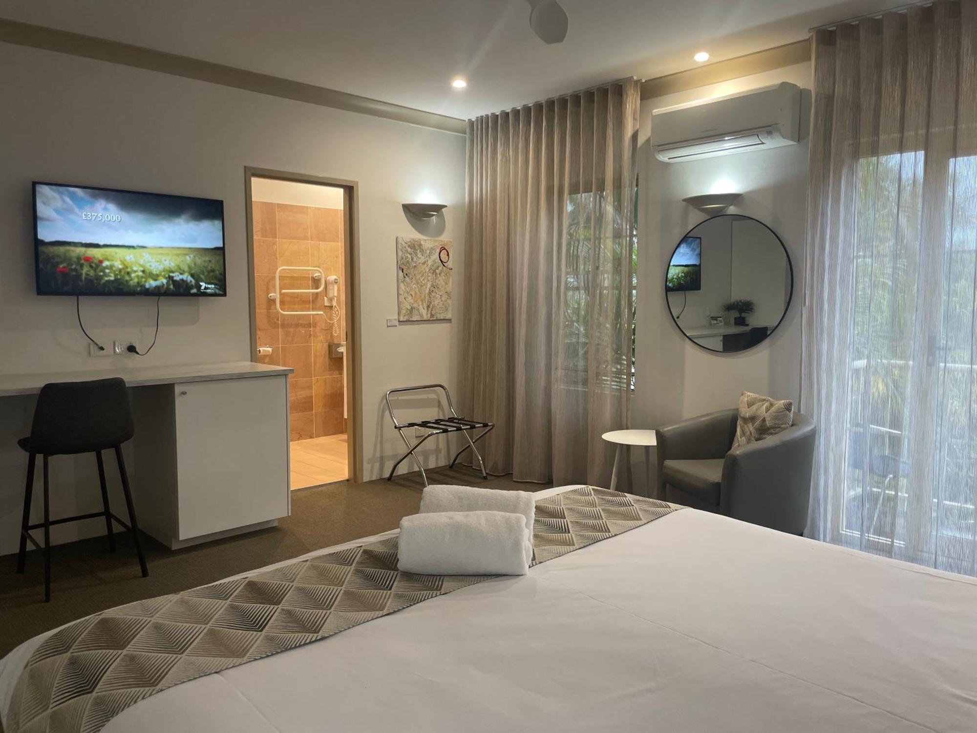 Oasis Inn Ulladulla - Welcoming Guests 18 Years And Older Екстер'єр фото