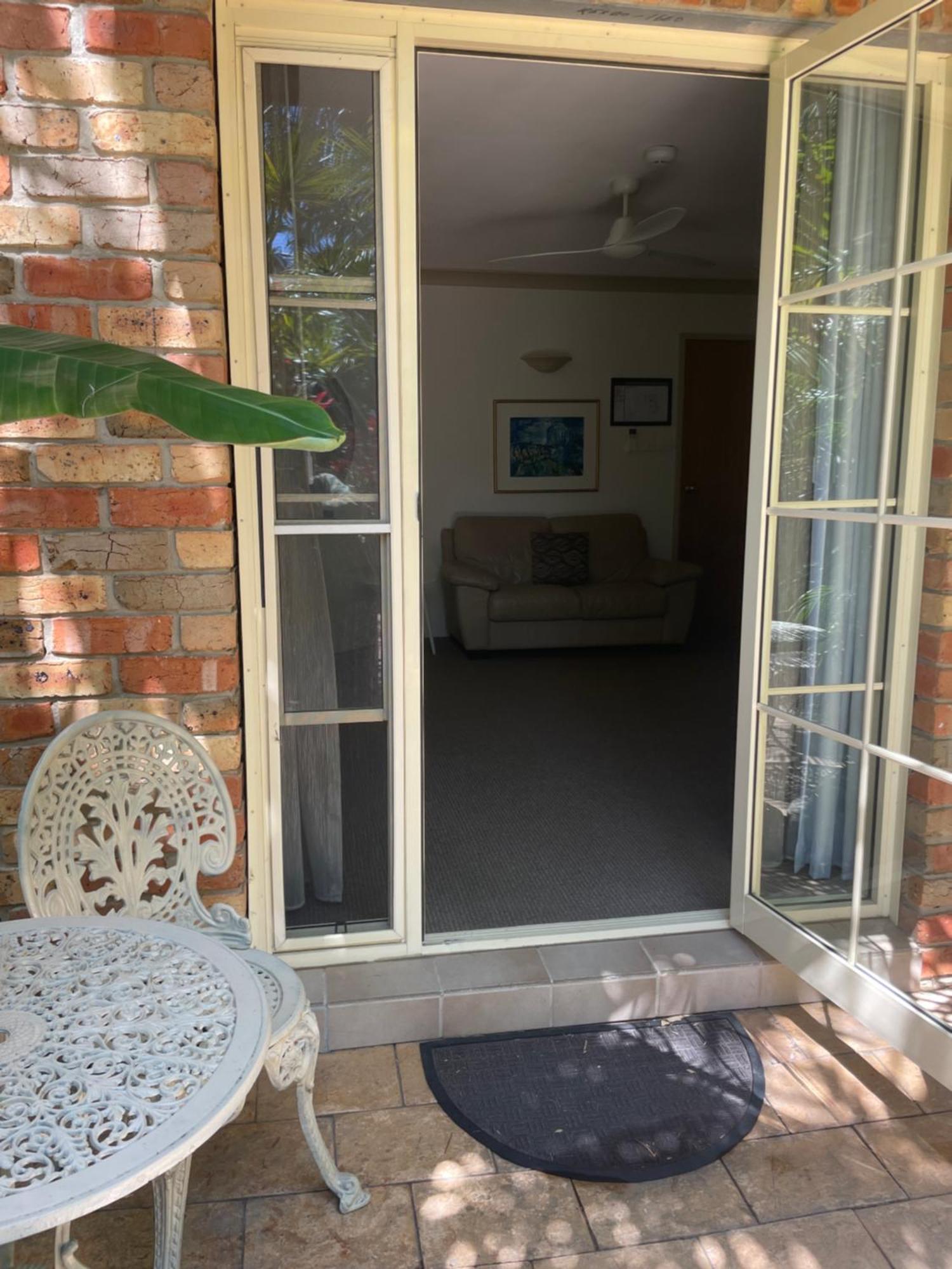 Oasis Inn Ulladulla - Welcoming Guests 18 Years And Older Екстер'єр фото