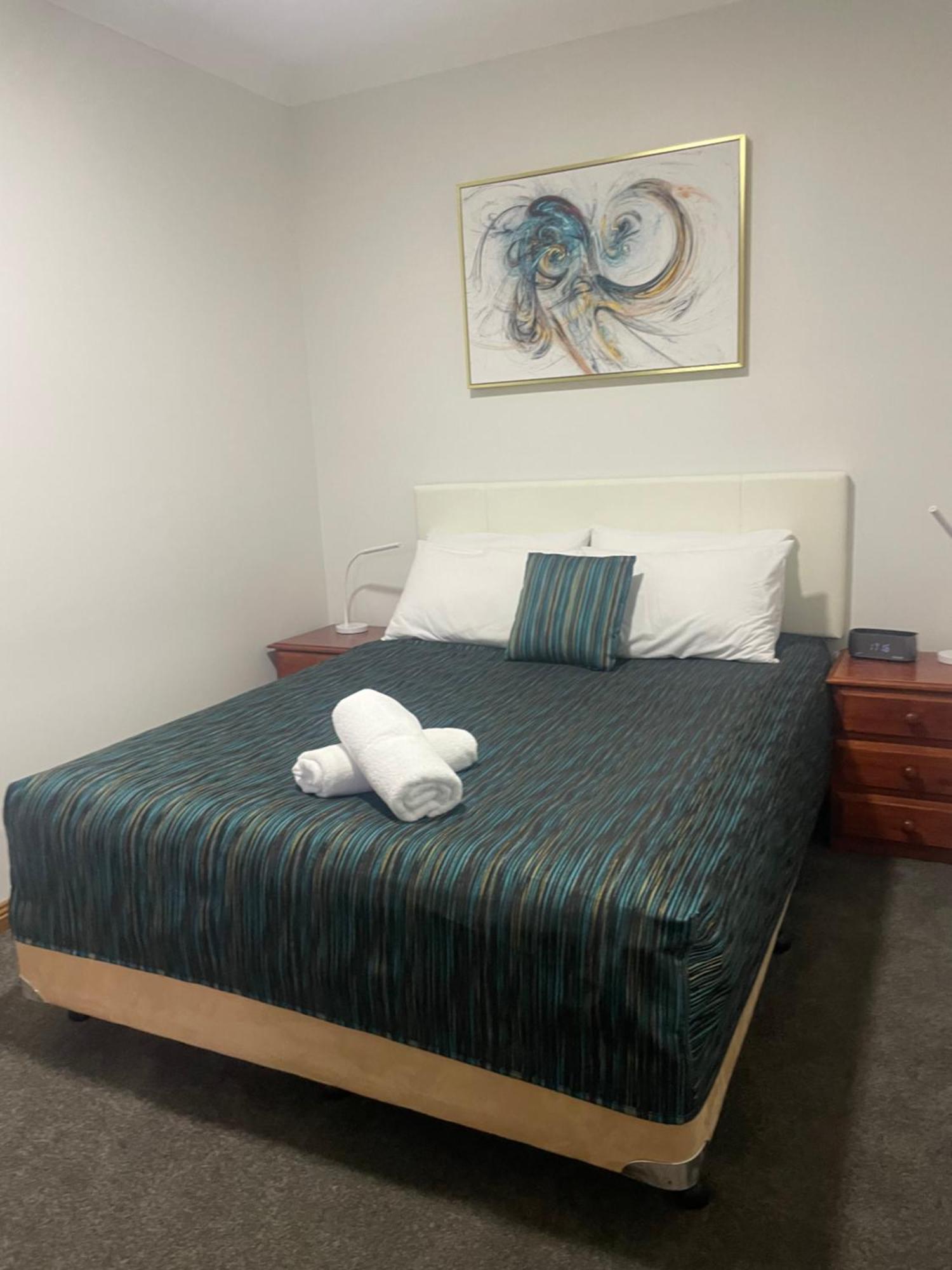 Oasis Inn Ulladulla - Welcoming Guests 18 Years And Older Екстер'єр фото