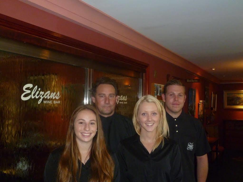 Oasis Inn Ulladulla - Welcoming Guests 18 Years And Older Екстер'єр фото